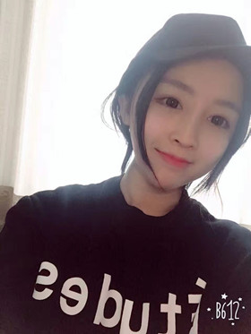 去年做的隆鼻整形手術(shù)，恢復(fù)的差不多了