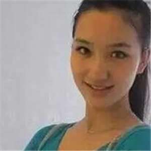 去年做的注射B****微整形，你們看看恢復(fù)前后的對比照片~~~