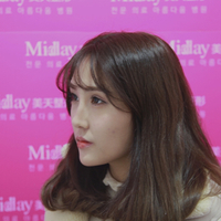 我的自體脂肪隆鼻后活脫脫的把我變成了網(wǎng)紅了哈哈  美~~~