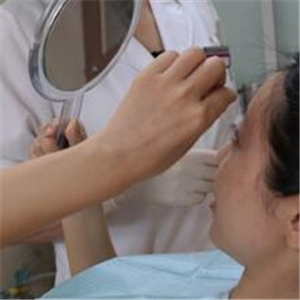 去年做了面部埋埋蛋白線.提升緊致除皺，分享恢復(fù)前后對比果圖片~