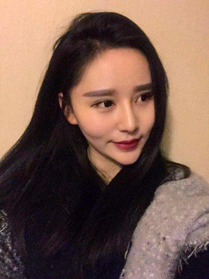 開了眼角之后，眼睛變得很勾人