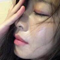 去醫(yī)院做了面部埋埋蛋白線.提升，肌膚緊致果不錯(cuò)