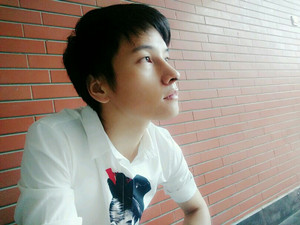 記錄了隆鼻整形（膨體隆鼻+鼻翼縮小）手術前后的過程，還有對比照片哦