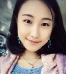 割雙眼皮手術(shù)前照片