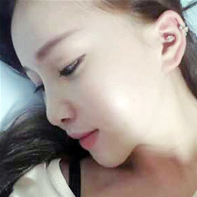 硅膠假體植入隆鼻兩個月了，分享手術過程和前后對比果圖片~