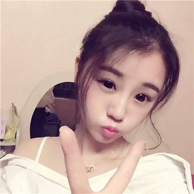 雙眼皮術(shù)后一個(gè)月果照片分享，眉山華信李建剛做的哦~