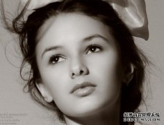 祛除眼部皺紋 擦亮心靈之窗