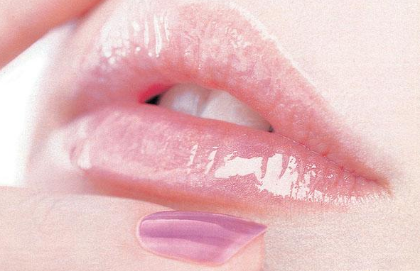 四川厚唇改薄術(shù)后該注意什么