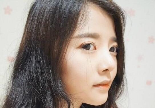 硅膠隆鼻手術(shù)圓了我高鼻梁的夢(mèng)