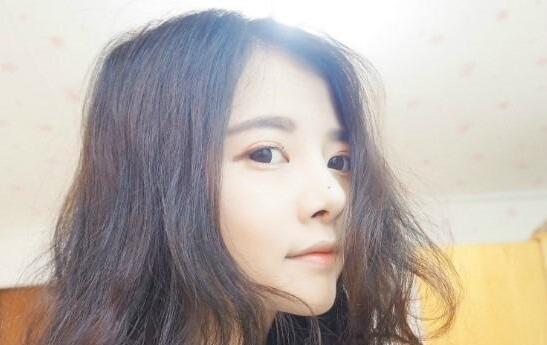 硅膠隆鼻手術(shù)圓了我高鼻梁的夢(mèng)