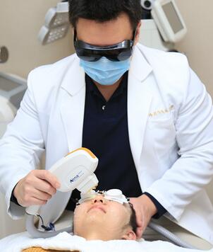 我做射頻緊膚經(jīng)歷 醫(yī)師:北京歐華王芳