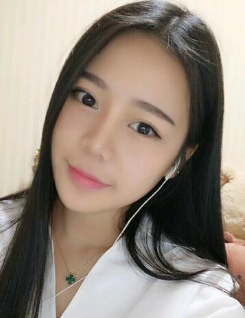 隆鼻拆線后鼻子圖片 硅膠隆鼻+鼻翼縮小恢復經(jīng)歷