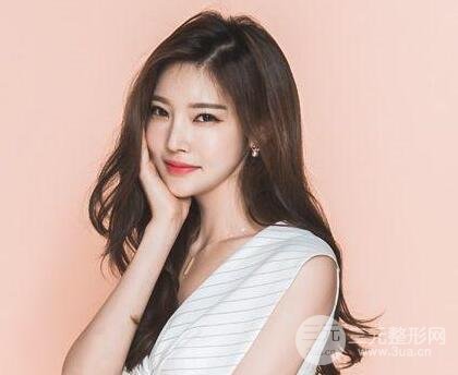 開內(nèi)眼角手術(shù)有風(fēng)險嗎，有疼痛感嗎