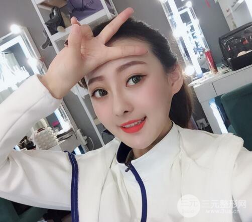 肋軟骨隆鼻+歪鼻矯正案例