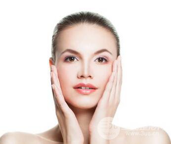 去醫(yī)院做彩光祛紅血絲手術(shù)需要多少錢