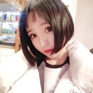 玻尿酸隆下巴對(duì)比