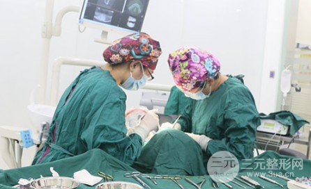 拜博口腔醫(yī)院價目表