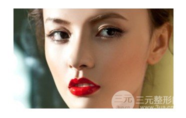 抽脂去眼袋手術(shù)利弊