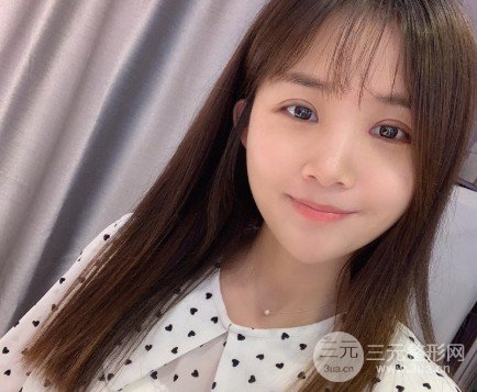 吳慧玲雙眼皮修復(fù)經(jīng)歷