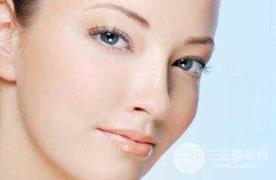 上面部(眉間，額部以及眼外側(cè)區(qū)域)