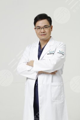 廣州雙眼皮技術(shù)好的醫(yī)生：潘貳(南方醫(yī)科大學南方醫(yī)院整形外科)