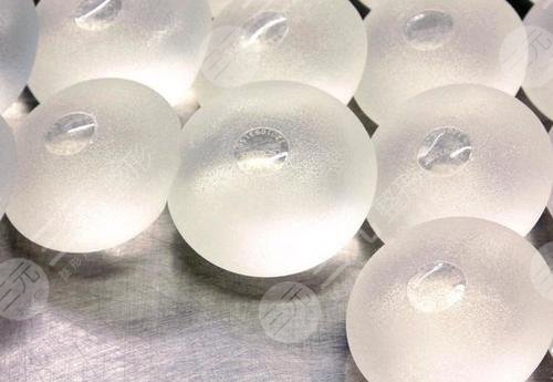 天津假體豐胸多少錢?