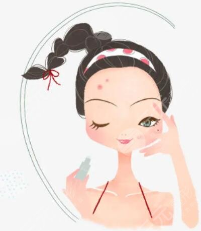 打完水光補(bǔ)水,護(hù)膚品