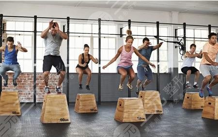 跳躍運(yùn)動(dòng)