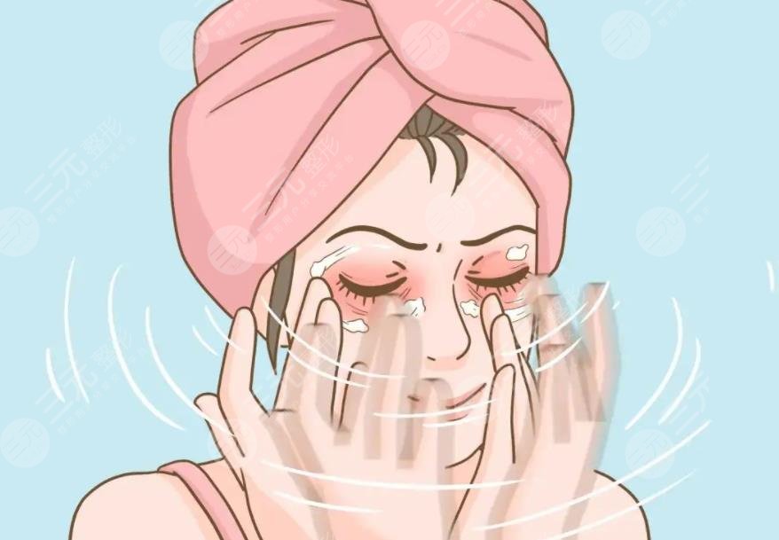 軍訓(xùn)曬黑怎樣快速變白?