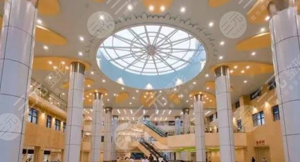 醫(yī)院內(nèi)部