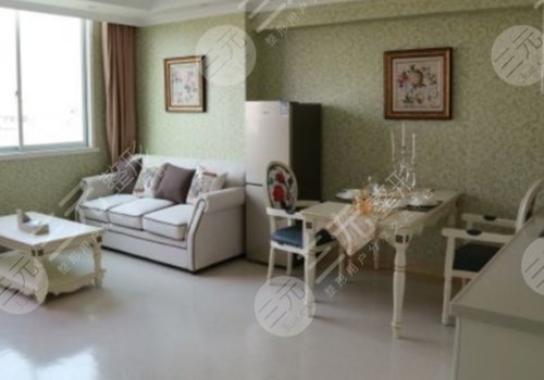 閆家峰雙眼皮修復(fù)案例