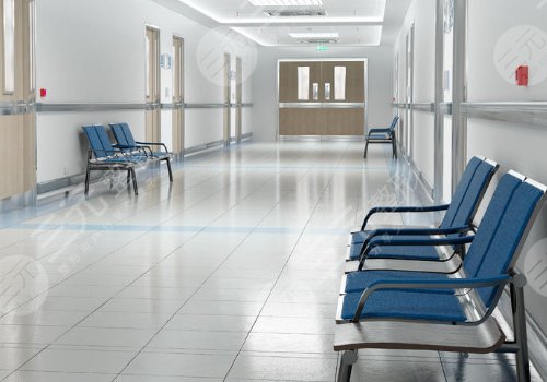 敖健飛做雙眼皮修復怎么樣