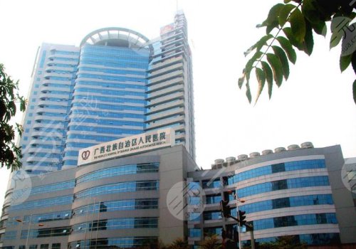 南寧自體脂肪隆鼻多少錢(qián)