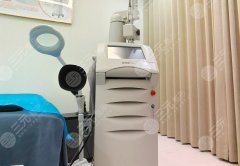 濟(jì)寧人民醫(yī)院有點(diǎn)陣激光嗎？恢復(fù)期注意事項(xiàng)一條不落