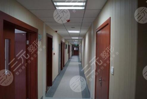 上海何晉龍醫(yī)療美容診所怎么樣？