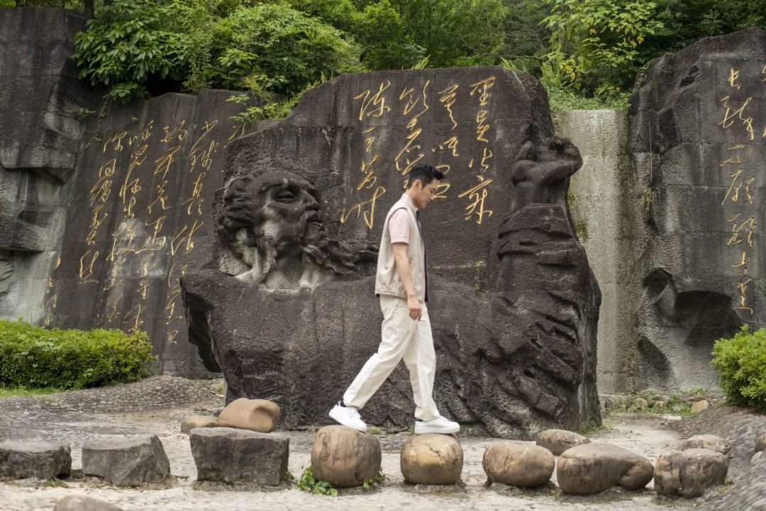 讀李白 游神州丨跟著李白去旅游中華文化主題旅游線路正式發(fā)布，一起開啟詩意文化之旅。